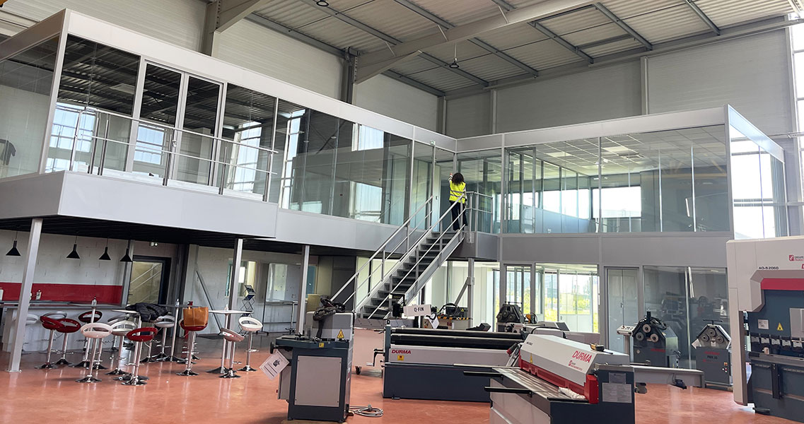 mezzanine-bureau-vitrée Plateforme avec cloisons bureau Rayonor