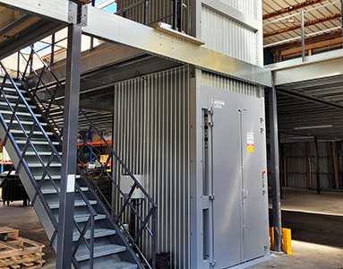 Monte-charge pour plateformes de stockage industrielles Rayonor